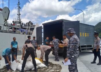Kapolri Kirim Bantuan ke Lokasi Bencana Tanah Longsor di Pulau Serasan 1